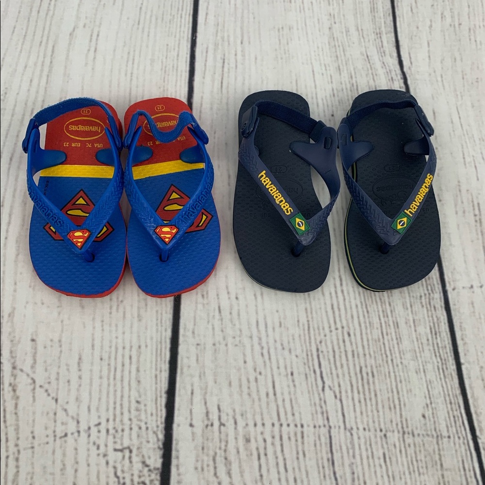Havaianas Superman and navy blue two pairs size 7c